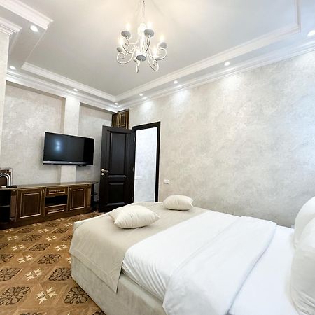 Royal Picnic House Villa Yerevan Bagian luar foto